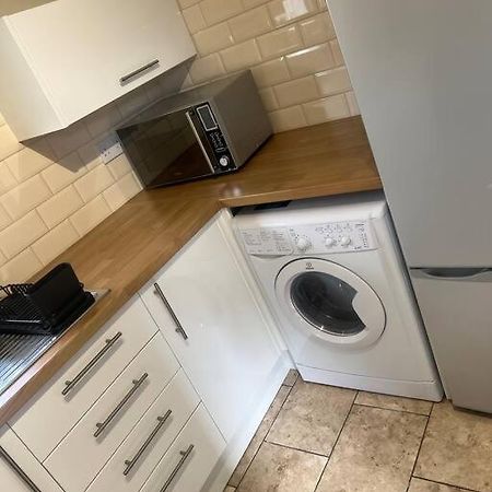 Large Modern Studio Flat Lägenhet London Exteriör bild