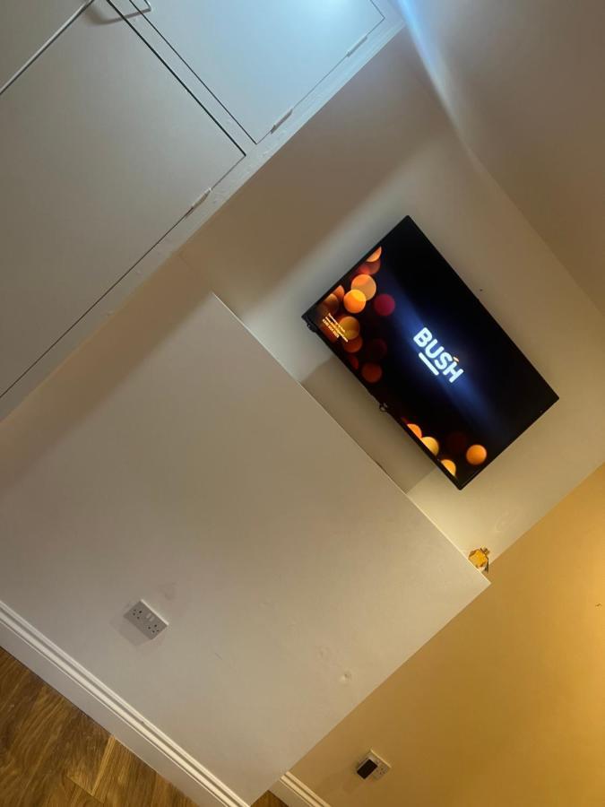 Large Modern Studio Flat Lägenhet London Exteriör bild