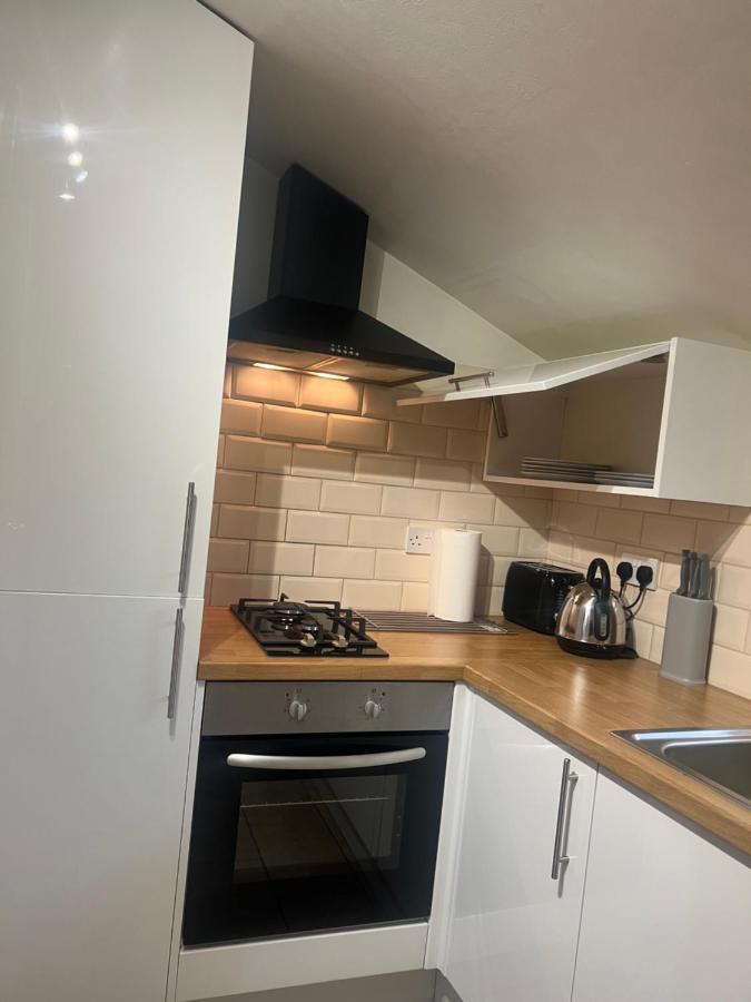 Large Modern Studio Flat Lägenhet London Exteriör bild